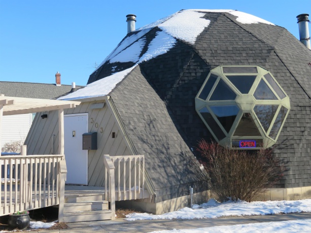 303 Van Buren, FREEPORT, Illinois 61032, ,Commercial,For Sale,Van Buren,202200084