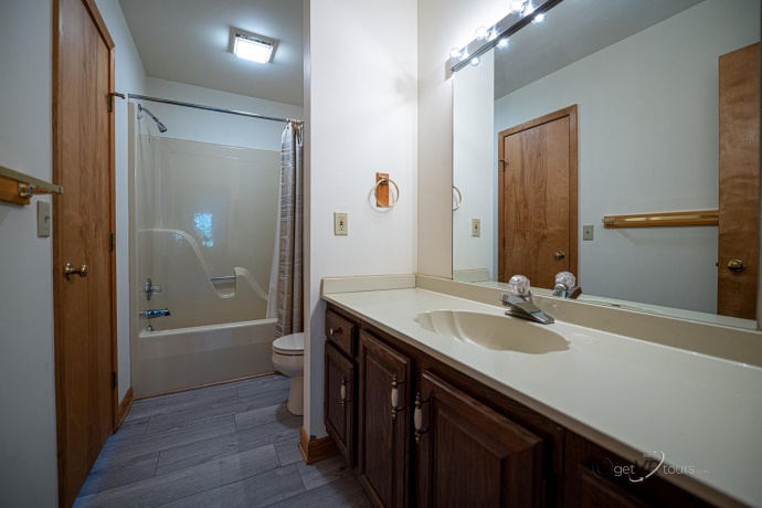 272 Blackhawk, GALENA, Illinois 61036, 3 Bedrooms Bedrooms, ,3 BathroomsBathrooms,House,For Sale,Blackhawk,202402141