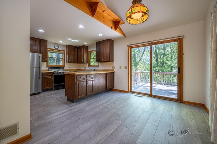 272 Blackhawk, GALENA, Illinois 61036, 3 Bedrooms Bedrooms, ,3 BathroomsBathrooms,House,For Sale,Blackhawk,202402141