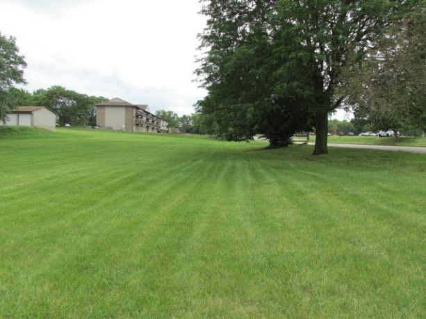 702 Canterbury, FREEPORT, Illinois 61032, ,Land,For Sale,Canterbury,202403162