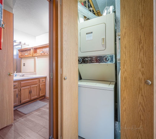 33 Creekwood, GALENA, Illinois 61036, 2 Bedrooms Bedrooms, ,2 BathroomsBathrooms,Condominium,For Sale,Creekwood,202403374