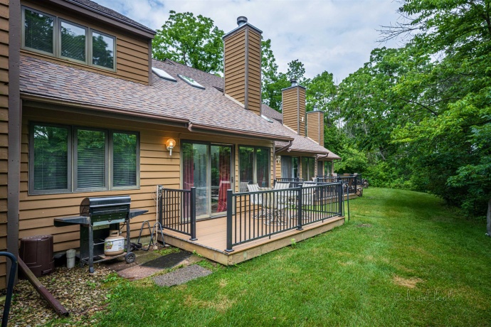33 Creekwood, GALENA, Illinois 61036, 2 Bedrooms Bedrooms, ,2 BathroomsBathrooms,Condominium,For Sale,Creekwood,202403374