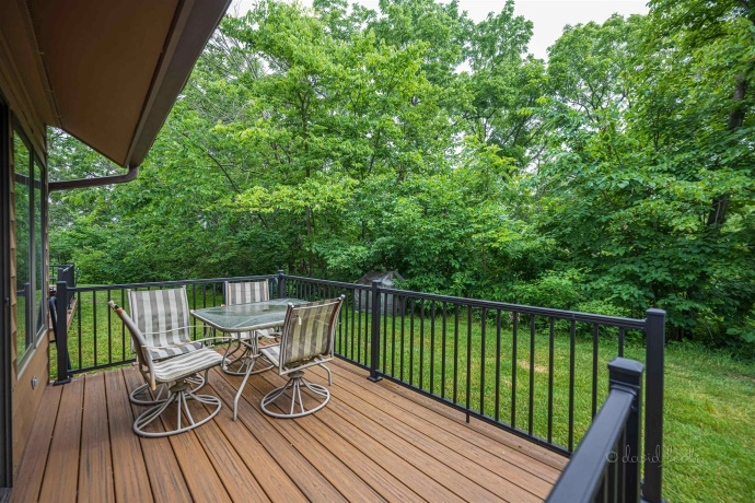 33 Creekwood, GALENA, Illinois 61036, 2 Bedrooms Bedrooms, ,2 BathroomsBathrooms,Condominium,For Sale,Creekwood,202403374