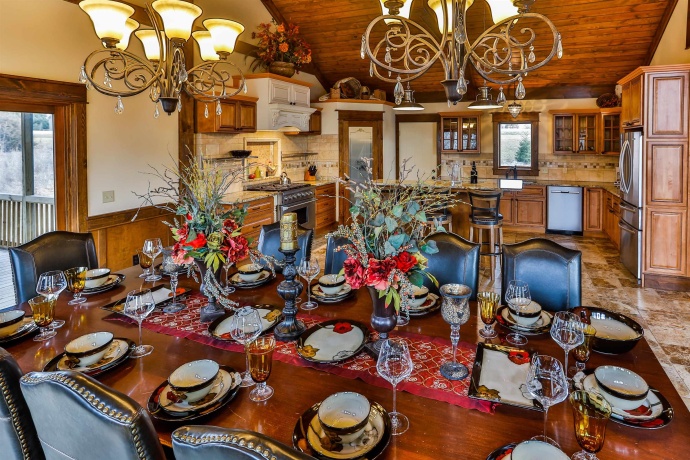 124 Blackhawk, GALENA, Illinois 61036, 6 Bedrooms Bedrooms, ,6 BathroomsBathrooms,House,For Sale,Blackhawk,202403602