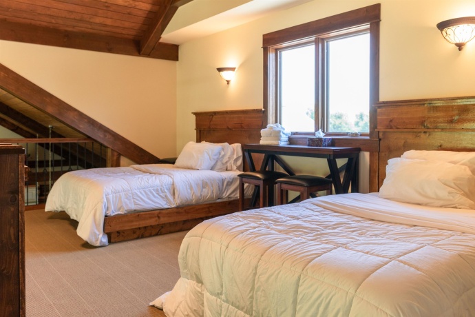 124 Blackhawk, GALENA, Illinois 61036, 6 Bedrooms Bedrooms, ,6 BathroomsBathrooms,House,For Sale,Blackhawk,202403602