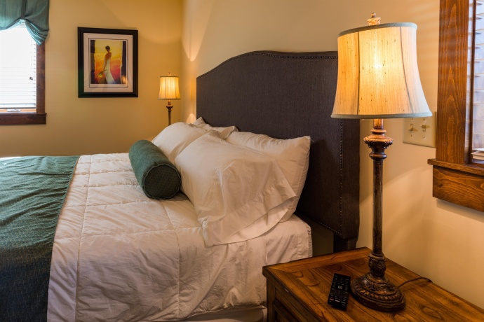 124 Blackhawk, GALENA, Illinois 61036, 6 Bedrooms Bedrooms, ,6 BathroomsBathrooms,House,For Sale,Blackhawk,202403602