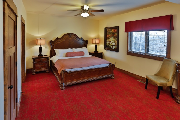 124 Blackhawk, GALENA, Illinois 61036, 6 Bedrooms Bedrooms, ,6 BathroomsBathrooms,House,For Sale,Blackhawk,202403602