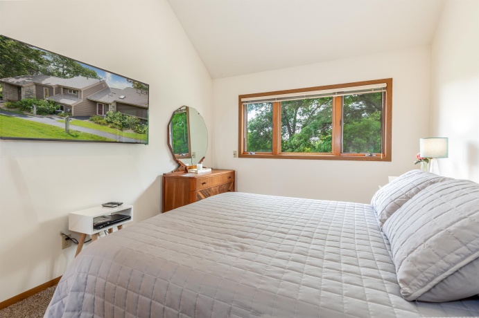 114 East Point, GALENA, Illinois 61036, 1 Bedroom Bedrooms, ,2 BathroomsBathrooms,Condominium,For Sale,East Point,202404054