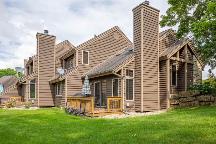 114 East Point, GALENA, Illinois 61036, 1 Bedroom Bedrooms, ,2 BathroomsBathrooms,Condominium,For Sale,East Point,202404054