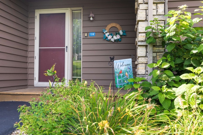 114 East Point, GALENA, Illinois 61036, 1 Bedroom Bedrooms, ,2 BathroomsBathrooms,Condominium,For Sale,East Point,202404054