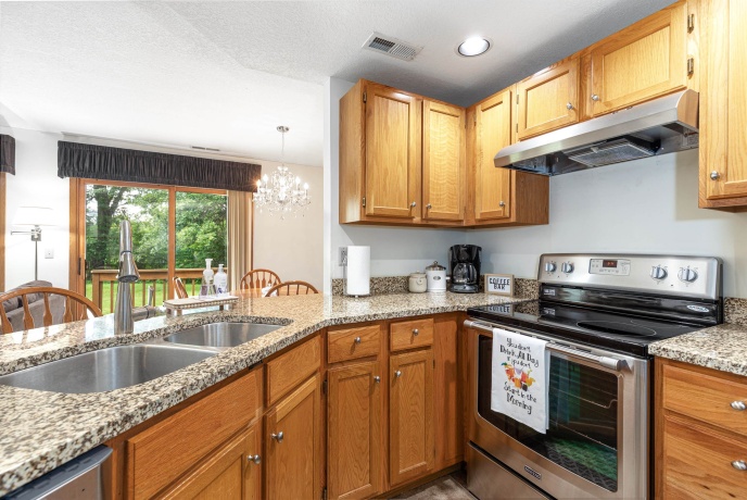 114 East Point, GALENA, Illinois 61036, 1 Bedroom Bedrooms, ,2 BathroomsBathrooms,Condominium,For Sale,East Point,202404054