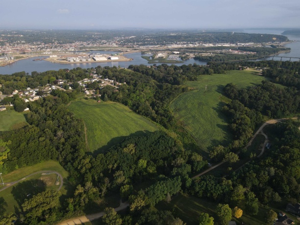 000 Old Dump Road, EAST DUBUQUE, Illinois 61025, ,Land,For Sale,Old Dump Road,202404710