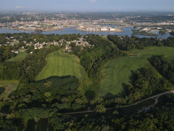 000 Old Dump Road, EAST DUBUQUE, Illinois 61025, ,Land,For Sale,Old Dump Road,202404710