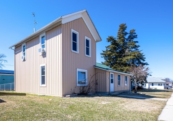 109 Lena, LENA, Illinois 61048, 2 Bedrooms Bedrooms, ,1 BathroomBathrooms,House,For Sale,Lena,202405212