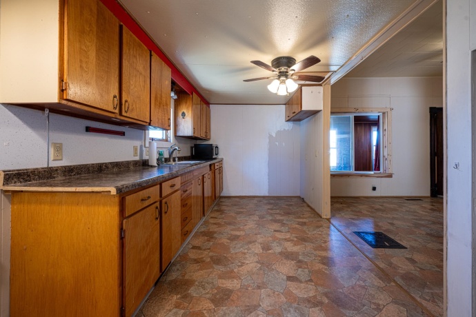 109 Lena, LENA, Illinois 61048, 2 Bedrooms Bedrooms, ,1 BathroomBathrooms,House,For Sale,Lena,202405212