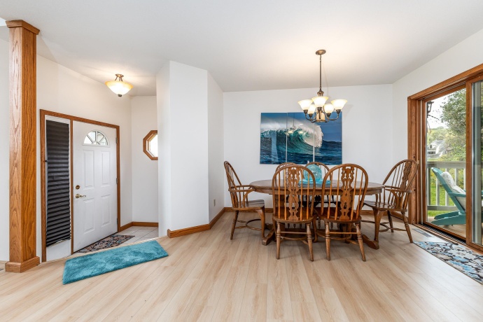 1 Valley, GALENA, Illinois 61036, 3 Bedrooms Bedrooms, ,2 BathroomsBathrooms,House,For Sale,Valley,202405501