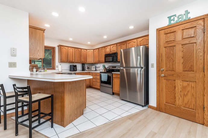 1 Valley, GALENA, Illinois 61036, 3 Bedrooms Bedrooms, ,2 BathroomsBathrooms,House,For Sale,Valley,202405501
