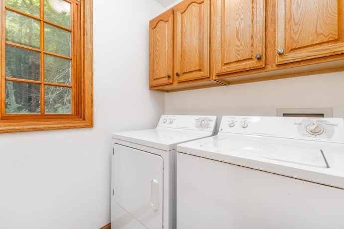 1 Valley, GALENA, Illinois 61036, 3 Bedrooms Bedrooms, ,2 BathroomsBathrooms,House,For Sale,Valley,202405501