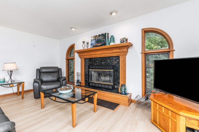 1 Valley, GALENA, Illinois 61036, 3 Bedrooms Bedrooms, ,2 BathroomsBathrooms,House,For Sale,Valley,202405501