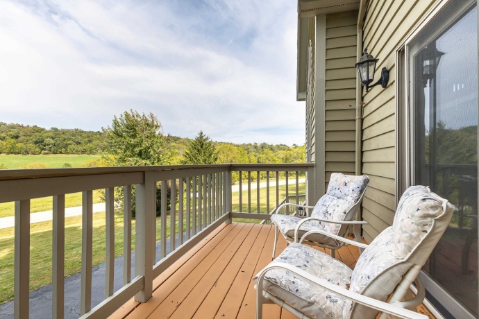 1 Valley, GALENA, Illinois 61036, 3 Bedrooms Bedrooms, ,2 BathroomsBathrooms,House,For Sale,Valley,202405501
