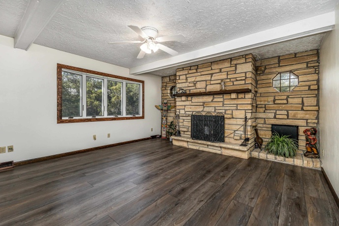 151 Blackjack, GALENA, Illinois 61036, 3 Bedrooms Bedrooms, ,2 BathroomsBathrooms,House,For Sale,Blackjack,202405759