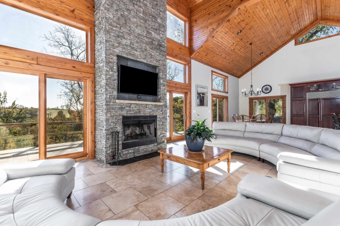 5A142 Fair Oaks, APPLE RIVER, Illinois 61001, 5 Bedrooms Bedrooms, ,6 BathroomsBathrooms,House,For Sale,Fair Oaks,202405774