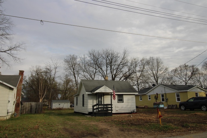 215 Moore, SOUTH BELOIT, Illinois 61080, 2 Bedrooms Bedrooms, ,1 BathroomBathrooms,House,For Sale,Moore,202406404