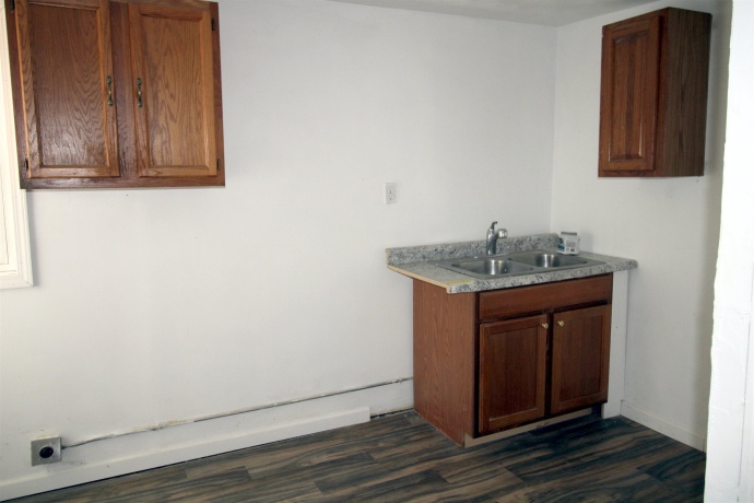215 Moore, SOUTH BELOIT, Illinois 61080, 2 Bedrooms Bedrooms, ,1 BathroomBathrooms,House,For Sale,Moore,202406404