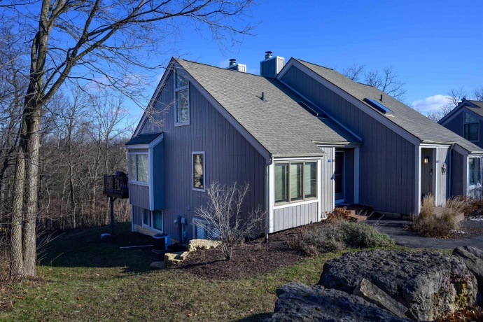 19 Cedar Bluff, GALENA, Illinois 61036, 3 Bedrooms Bedrooms, ,2 BathroomsBathrooms,Condominium,For Sale,Cedar Bluff,202406788