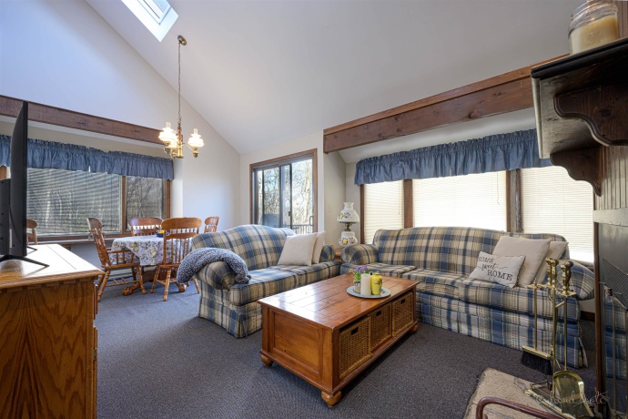 19 Cedar Bluff, GALENA, Illinois 61036, 3 Bedrooms Bedrooms, ,2 BathroomsBathrooms,Condominium,For Sale,Cedar Bluff,202406788