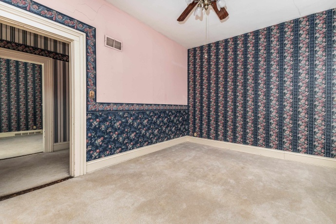 209 Park, GALENA, Illinois 61036, 3 Bedrooms Bedrooms, ,1 BathroomBathrooms,House,For Sale,Park,202406883