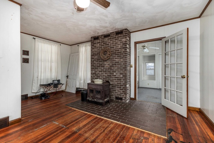 209 Park, GALENA, Illinois 61036, 3 Bedrooms Bedrooms, ,1 BathroomBathrooms,House,For Sale,Park,202406883