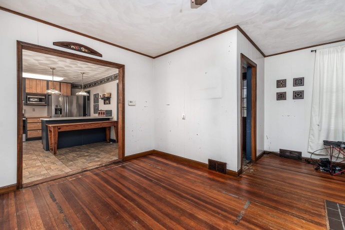 209 Park, GALENA, Illinois 61036, 3 Bedrooms Bedrooms, ,1 BathroomBathrooms,House,For Sale,Park,202406883