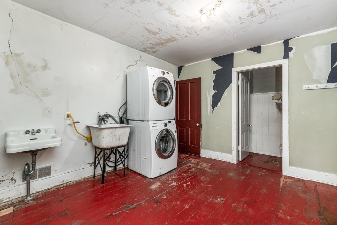 209 Park, GALENA, Illinois 61036, 3 Bedrooms Bedrooms, ,1 BathroomBathrooms,House,For Sale,Park,202406883