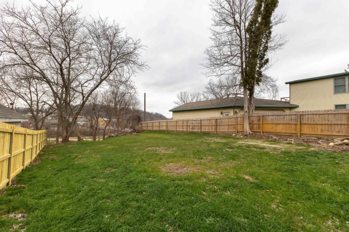 209 Park, GALENA, Illinois 61036, 3 Bedrooms Bedrooms, ,1 BathroomBathrooms,House,For Sale,Park,202406883