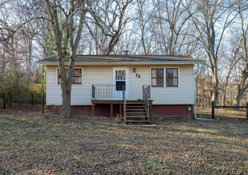 46 Acorn, ELIZABETH, Illinois 61028, 2 Bedrooms Bedrooms, ,1 BathroomBathrooms,House,For Sale,Acorn,202406919