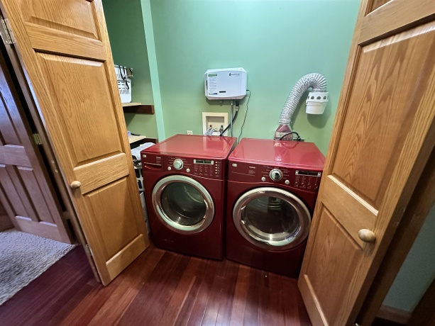 734 Canterbury, FREEPORT, Illinois 61032, 2 Bedrooms Bedrooms, ,3 BathroomsBathrooms,House,For Sale,Canterbury,202407074