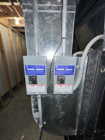 734 Canterbury, FREEPORT, Illinois 61032, 2 Bedrooms Bedrooms, ,3 BathroomsBathrooms,House,For Sale,Canterbury,202407074