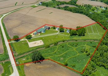 8585 Derinda, ELIZABETH, Illinois 61028, 5 Bedrooms Bedrooms, ,3 BathroomsBathrooms,Farm,For Sale,Derinda,202500089