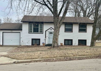 927 Day, ROCKFORD, Illinois 61101, 3 Bedrooms Bedrooms, ,2 BathroomsBathrooms,House,For Sale,Day,202500510