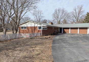 1612 Parkside, FREEPORT, Illinois 61032, 4 Bedrooms Bedrooms, ,2 BathroomsBathrooms,House,For Sale,Parkside,202500592