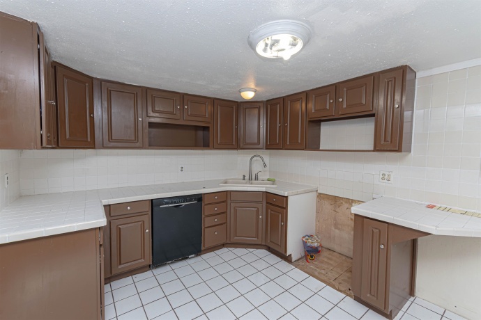 336 MENOMONIE, BELVIDERE, Illinois 61008, 3 Bedrooms Bedrooms, ,2 BathroomsBathrooms,House,For Sale,MENOMONIE,202500681