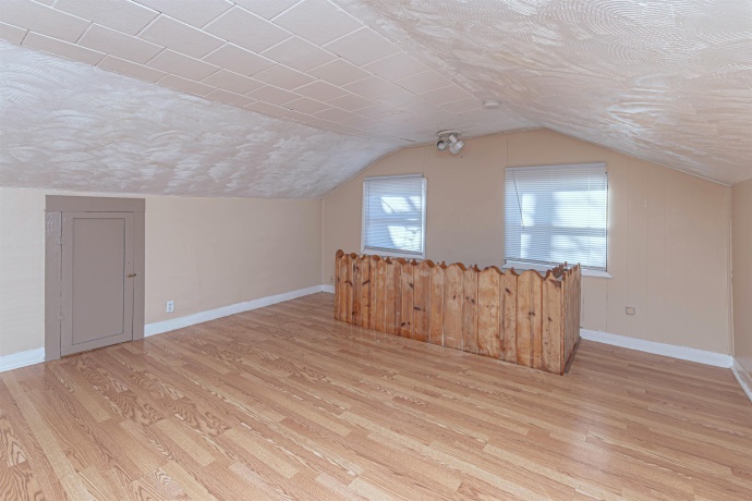 336 MENOMONIE, BELVIDERE, Illinois 61008, 3 Bedrooms Bedrooms, ,2 BathroomsBathrooms,House,For Sale,MENOMONIE,202500681