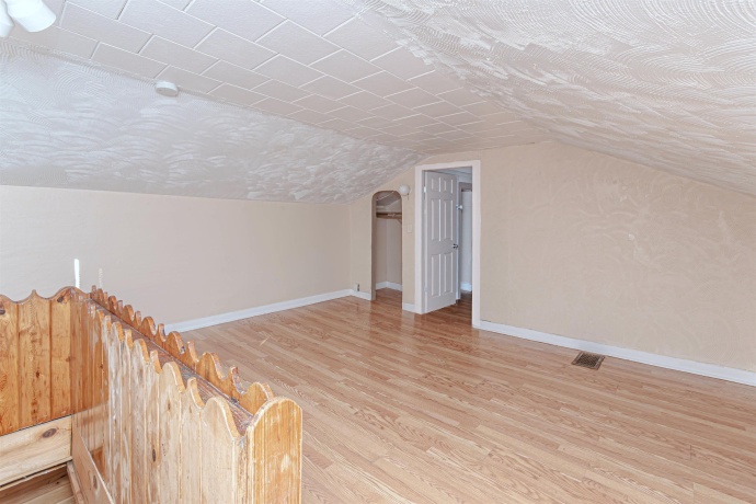 336 MENOMONIE, BELVIDERE, Illinois 61008, 3 Bedrooms Bedrooms, ,2 BathroomsBathrooms,House,For Sale,MENOMONIE,202500681