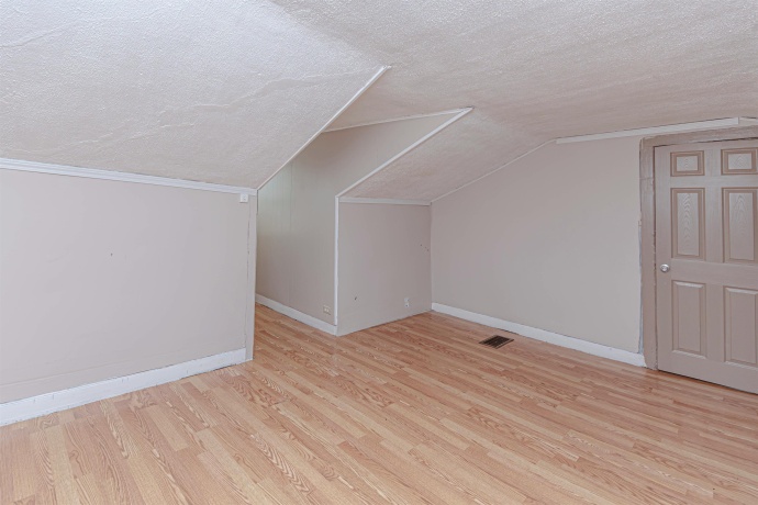 336 MENOMONIE, BELVIDERE, Illinois 61008, 3 Bedrooms Bedrooms, ,2 BathroomsBathrooms,House,For Sale,MENOMONIE,202500681