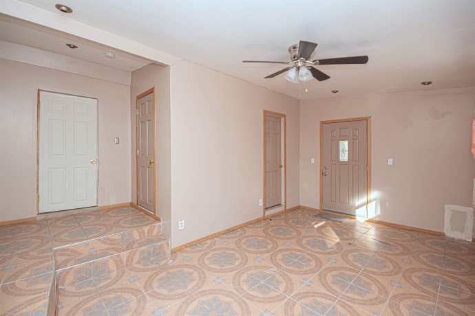 336 MENOMONIE, BELVIDERE, Illinois 61008, 3 Bedrooms Bedrooms, ,2 BathroomsBathrooms,House,For Sale,MENOMONIE,202500681