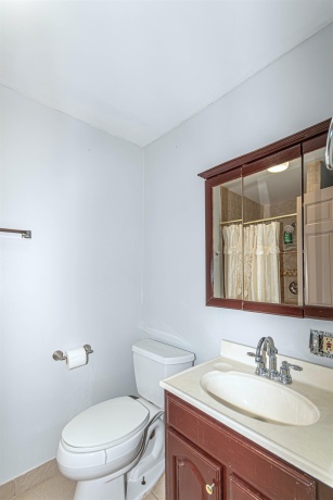 336 MENOMONIE, BELVIDERE, Illinois 61008, 3 Bedrooms Bedrooms, ,2 BathroomsBathrooms,House,For Sale,MENOMONIE,202500681