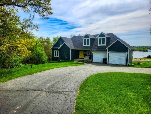 28-29 Southview, LAKE CARROLL, Illinois 61046, 5 Bedrooms Bedrooms, ,3 BathroomsBathrooms,House,For Sale,Southview,202500893