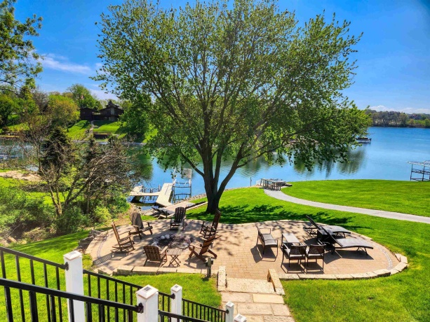 28-29 Southview, LAKE CARROLL, Illinois 61046, 5 Bedrooms Bedrooms, ,3 BathroomsBathrooms,House,For Sale,Southview,202500893