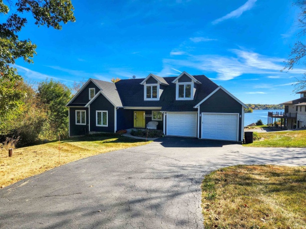 28-29 Southview, LAKE CARROLL, Illinois 61046, 5 Bedrooms Bedrooms, ,3 BathroomsBathrooms,House,For Sale,Southview,202500893